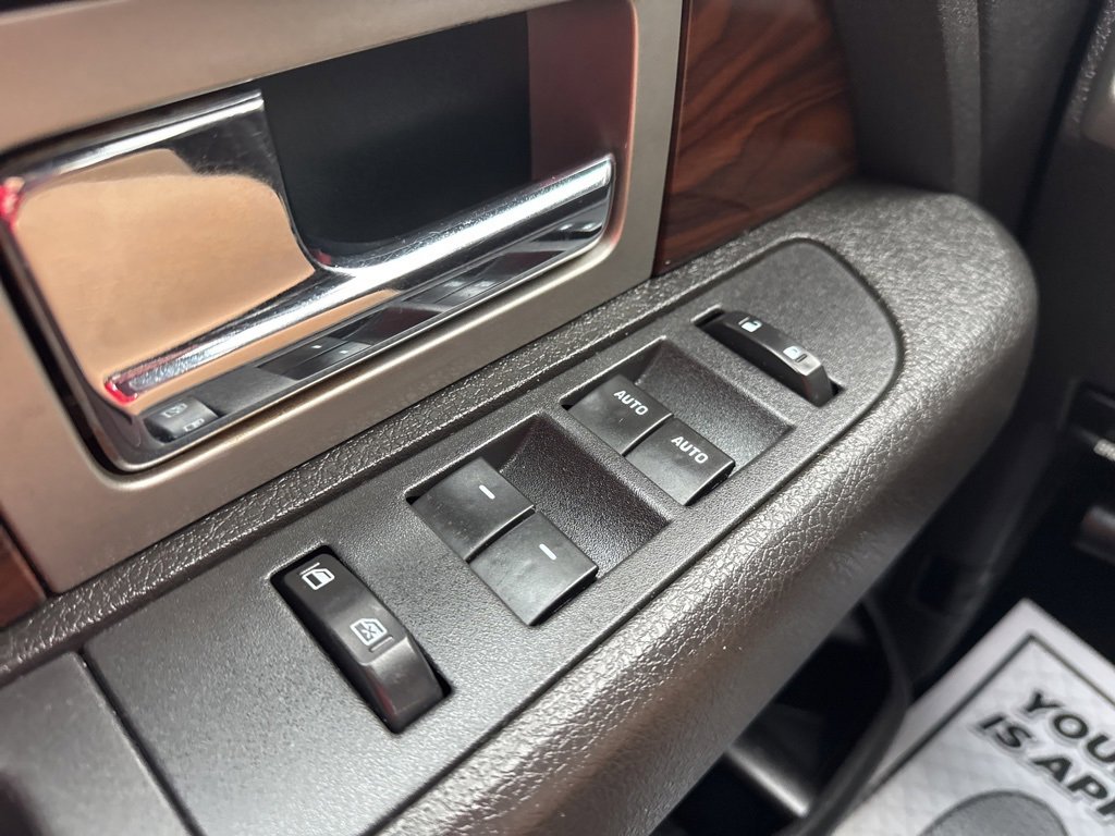 Used 2012 Ford F150 Lariat w/ Lariat Chrome Pkg image 8