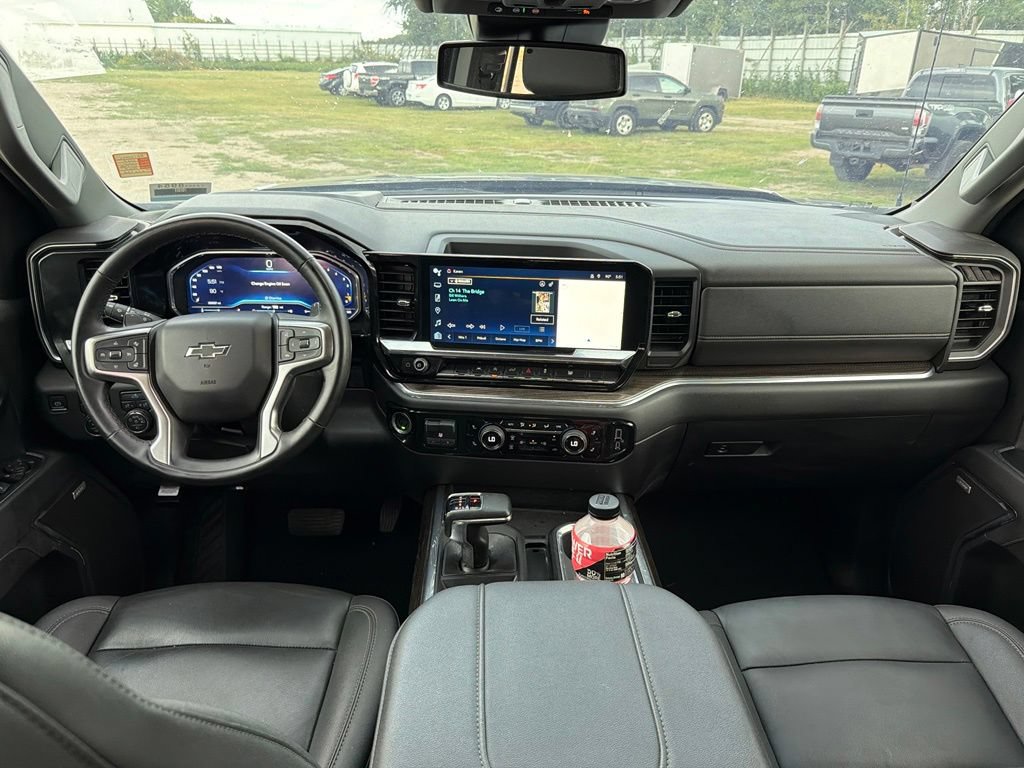Used 2024 Chevrolet Silverado 1500 RST w/ Convenience Package II AWD/4WD image 10