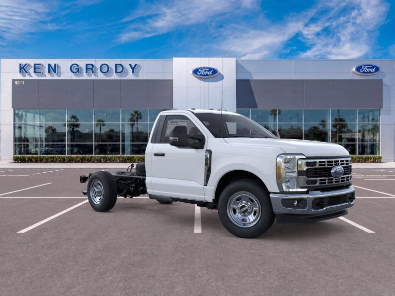 New 2025 Ford F350 XL w/ XL Chrome Package