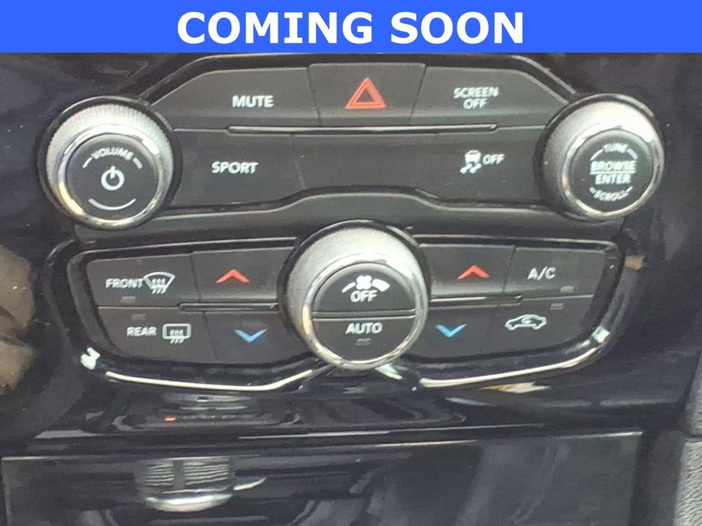 Used 2017 Chrysler 300 S AWD/4WD image 16