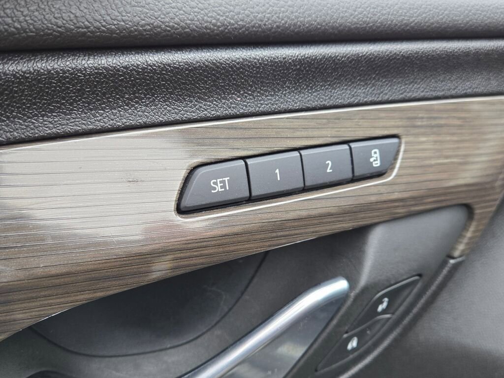 Used 2024 GMC Terrain Denali w/ Denali Premium Package image 26