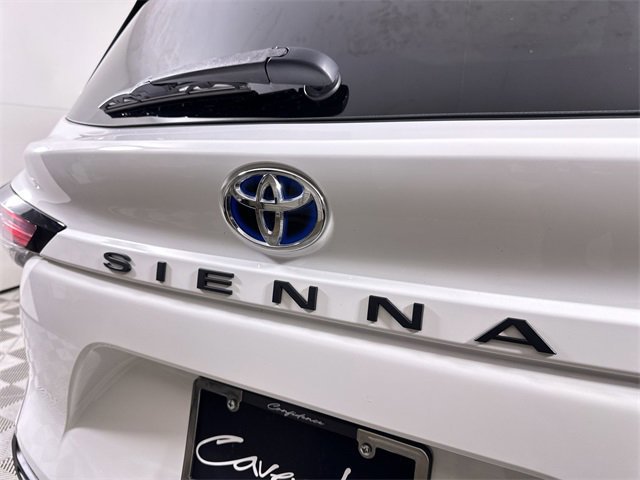 Used 2022 Toyota Sienna LE image 31