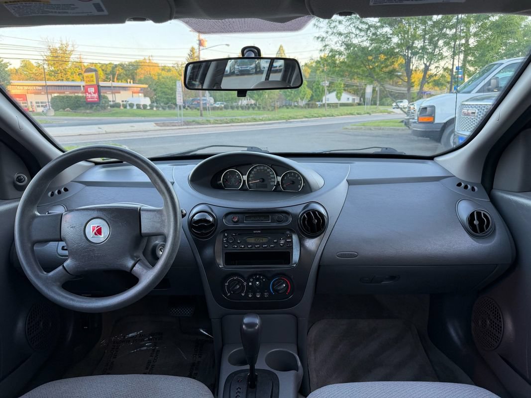 Used 2005 Saturn ION Level 1 FWD image 9