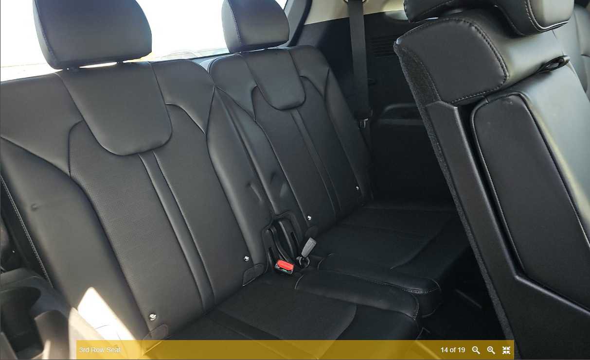 Used 2024 Kia Sorento S image 15