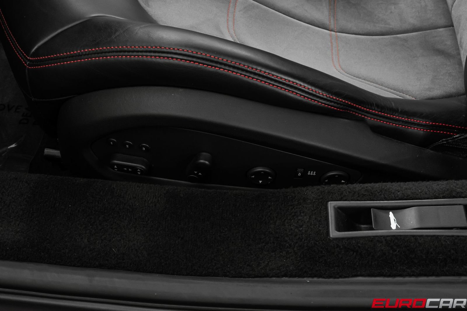 Used 2019 Ferrari 488 Spider RWD image 47