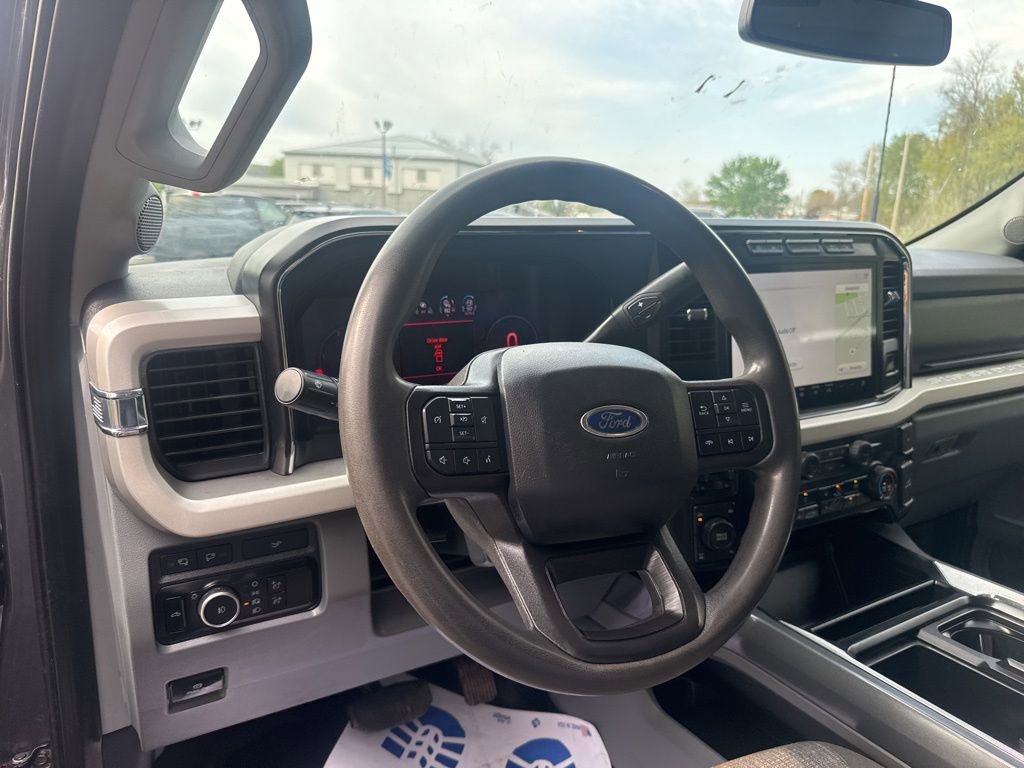 Used 2023 Ford F250 XLT w/ XLT Premium Package image 14