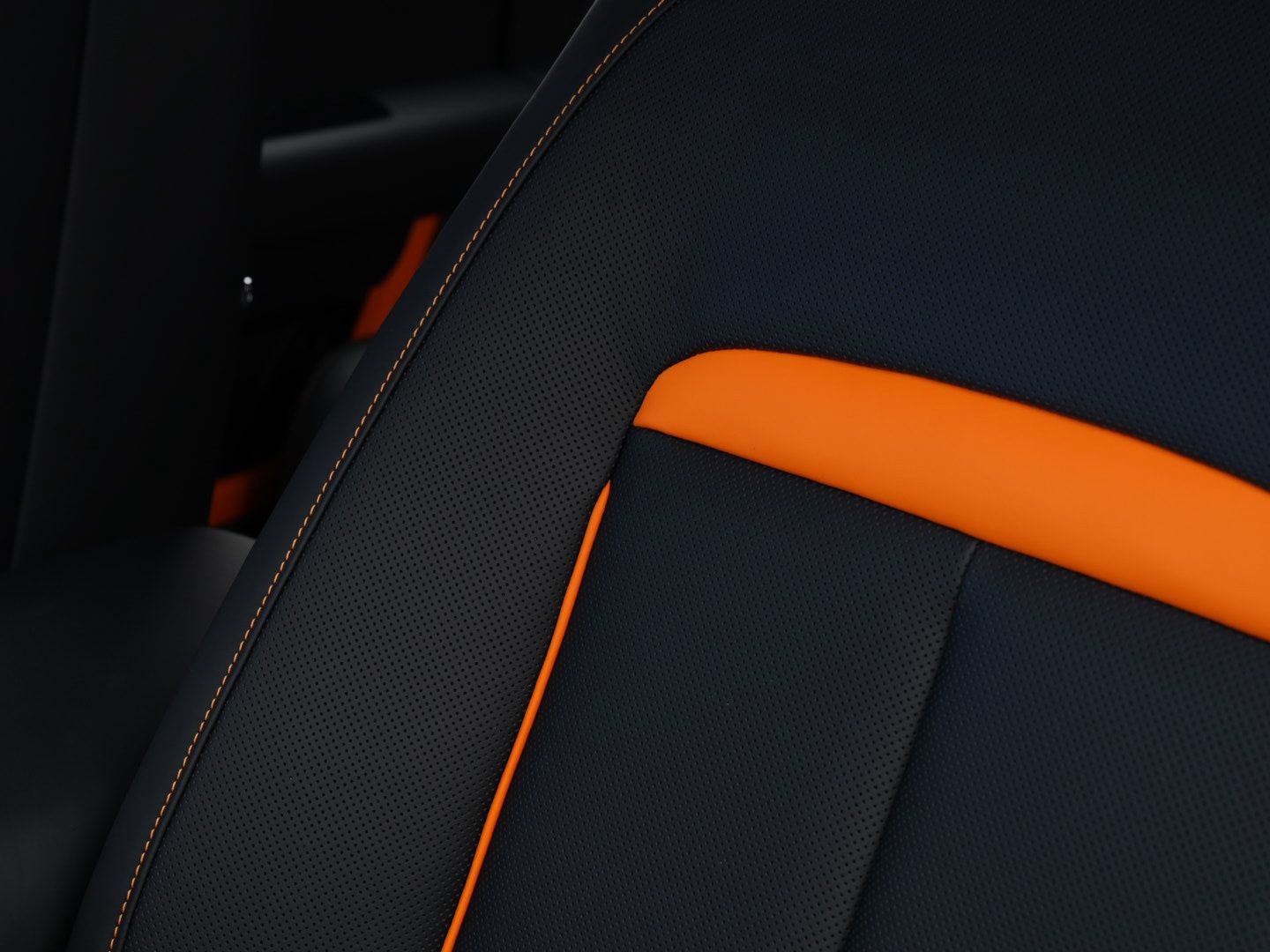New 2027 Rolls-Royce Cullinan Black Badge AWD/4WD image 7