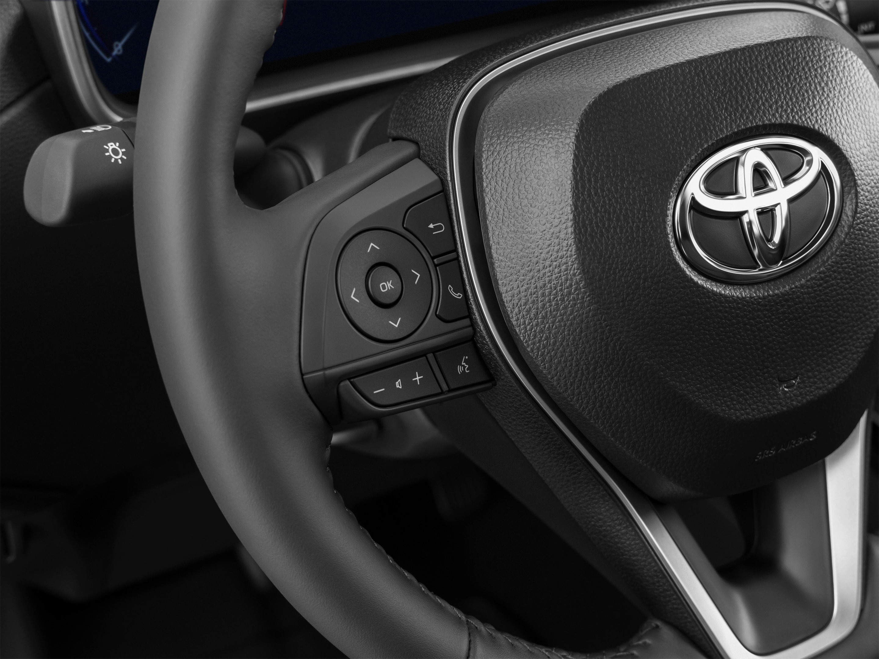 New 2026 Toyota Corolla Cross LE FWD image 32