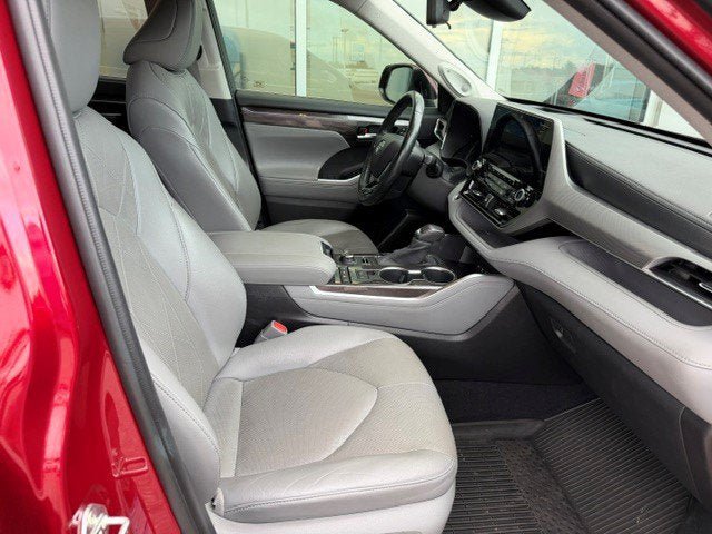Used 2020 Toyota Highlander Platinum AWD/4WD image 9