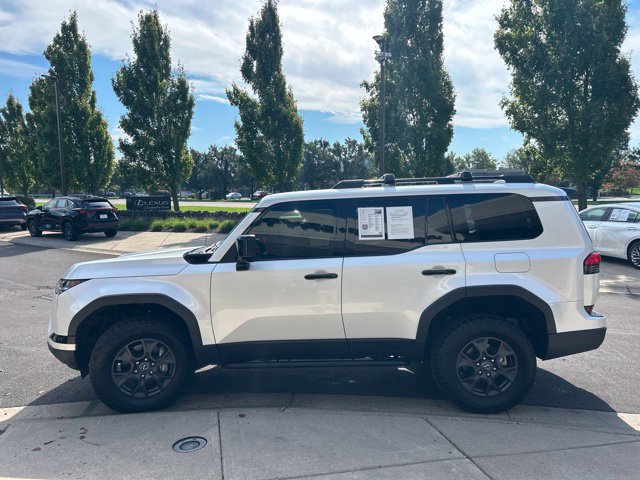 Used 2024 Lexus GX 550 AWD/4WD image 4