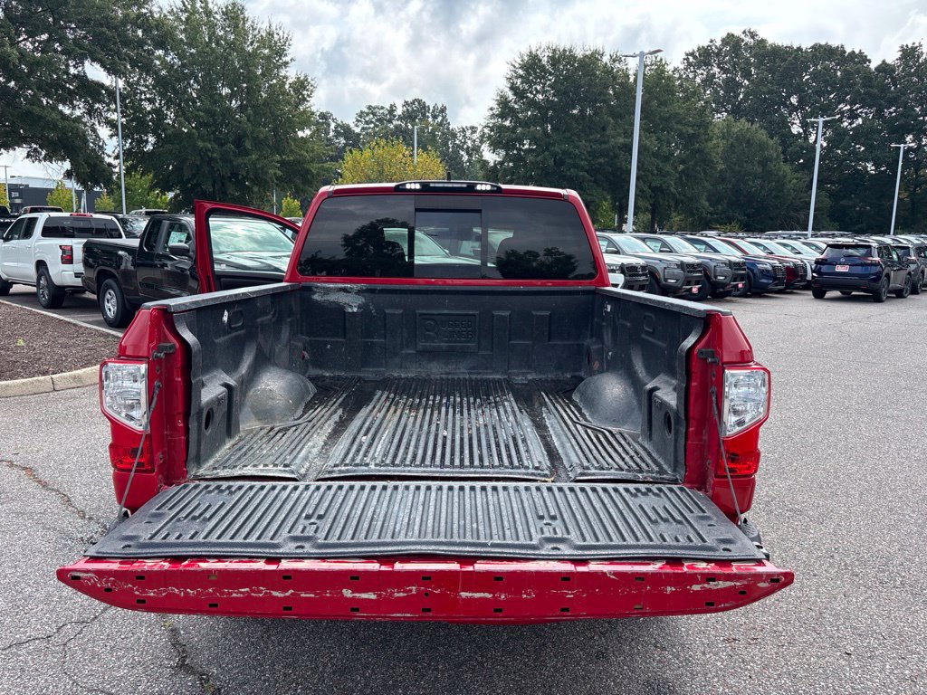 Used 2022 Nissan Titan SV RWD image 20