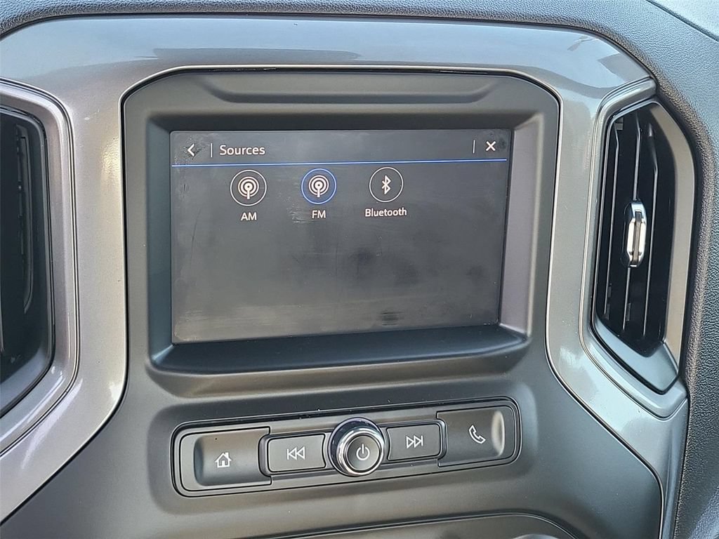 Used 2025 Chevrolet Silverado 1500 W/T RWD image 5