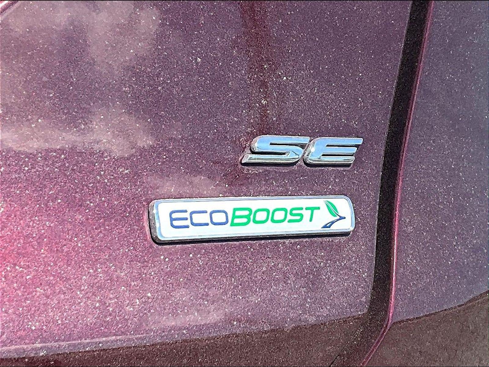 Used 2018 Ford Fusion SE w/ Equipment Group 201A FWD image 24