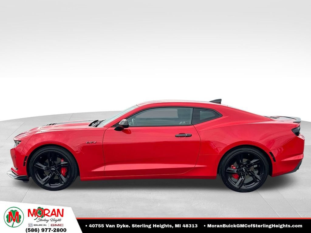 Certified 2021 Chevrolet Camaro LT w/ Technology Package RWD image 2