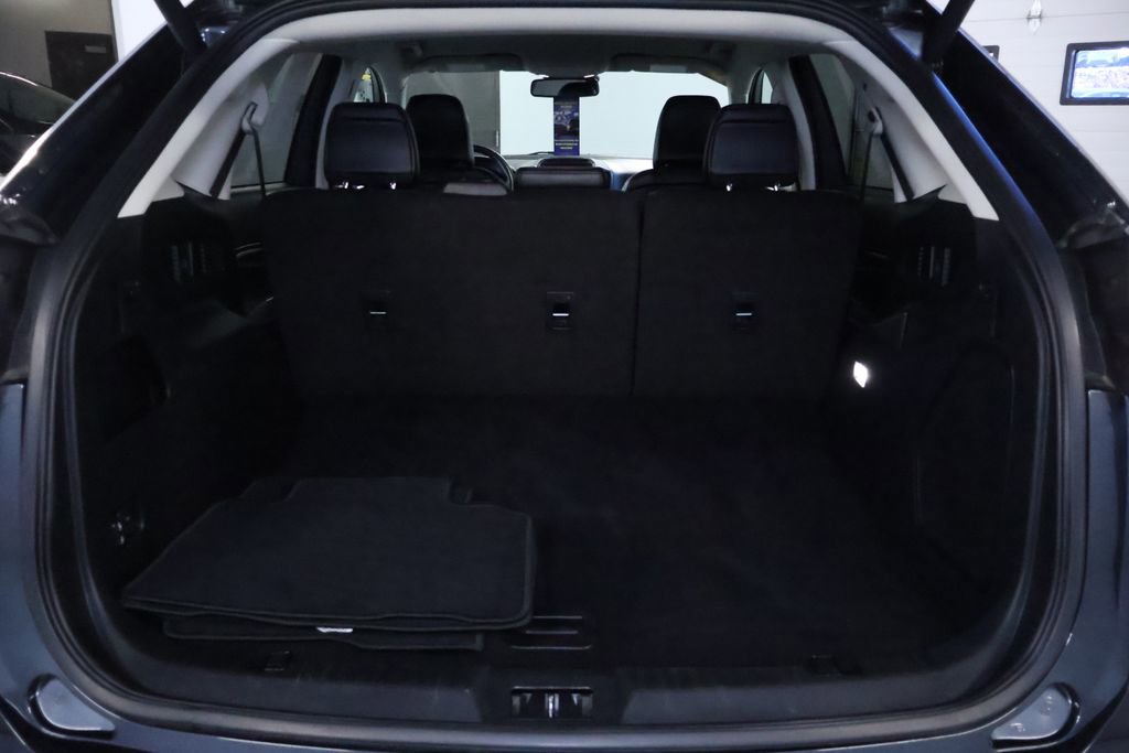 Used 2024 Ford Edge Titanium image 17
