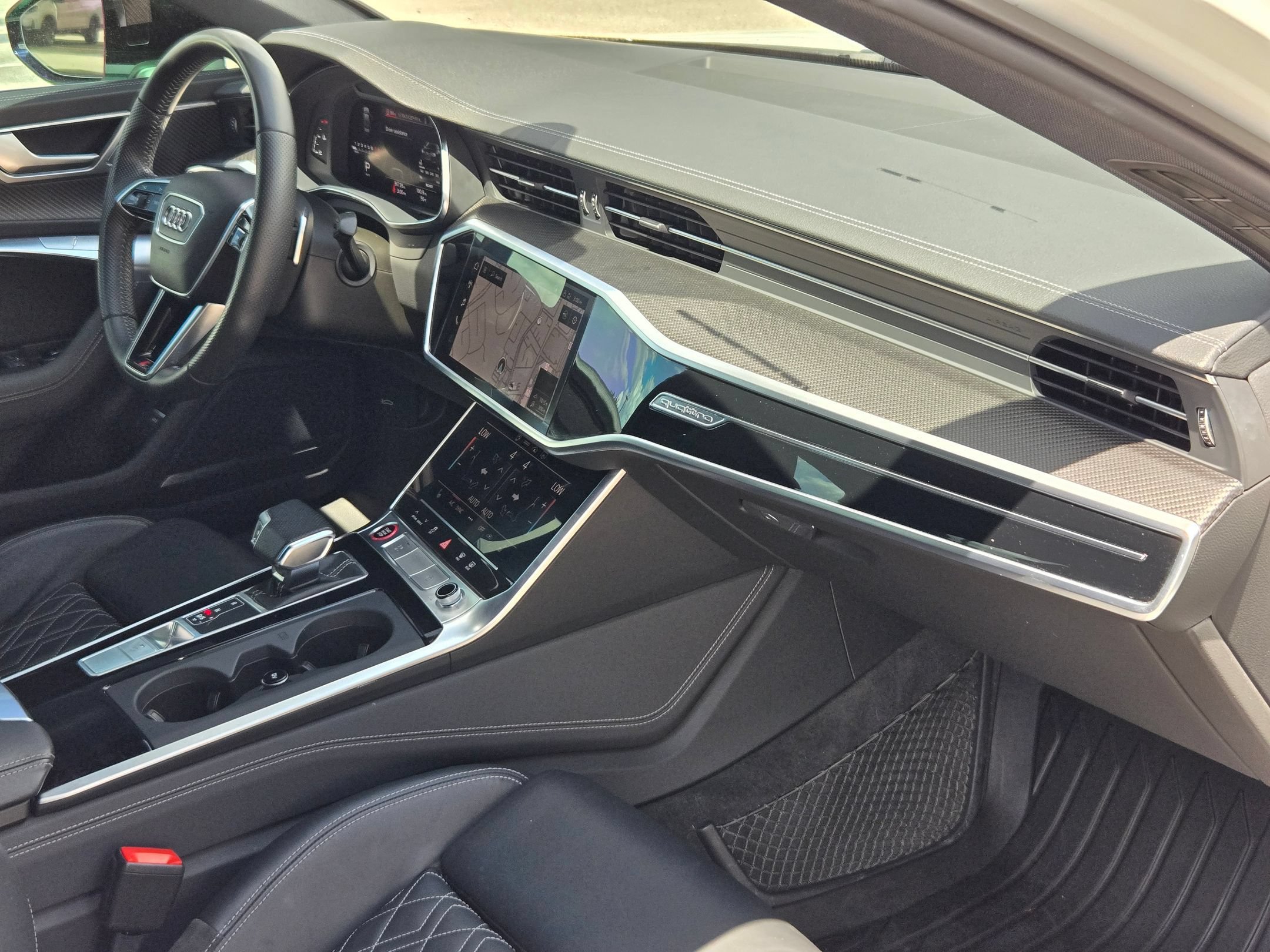 Used 2021 Audi S6 Premium Plus w/ S Sport Package AWD/4WD image 29