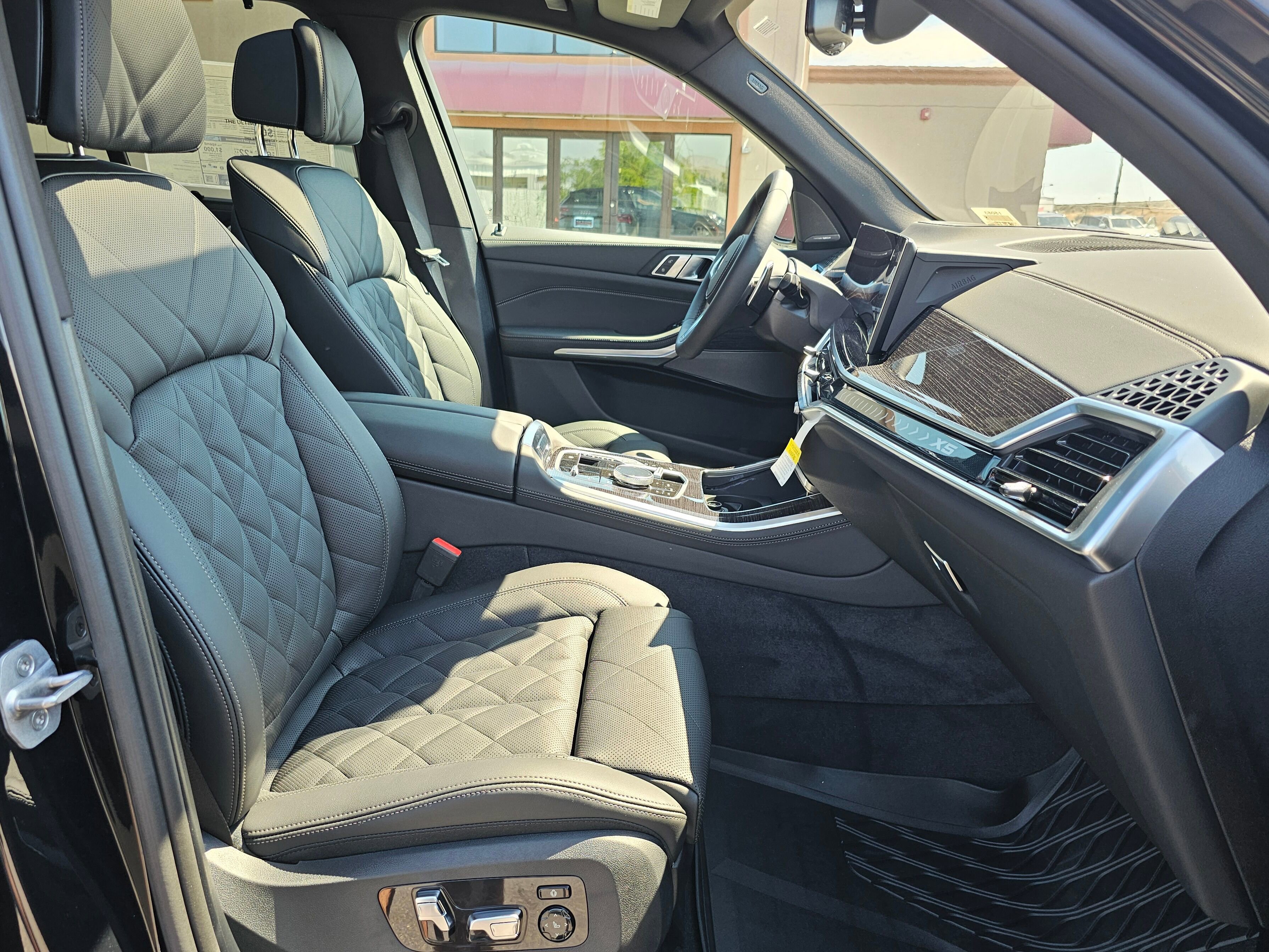 New 2026 BMW X5 xDrive50e w/ M Sport Package image 15