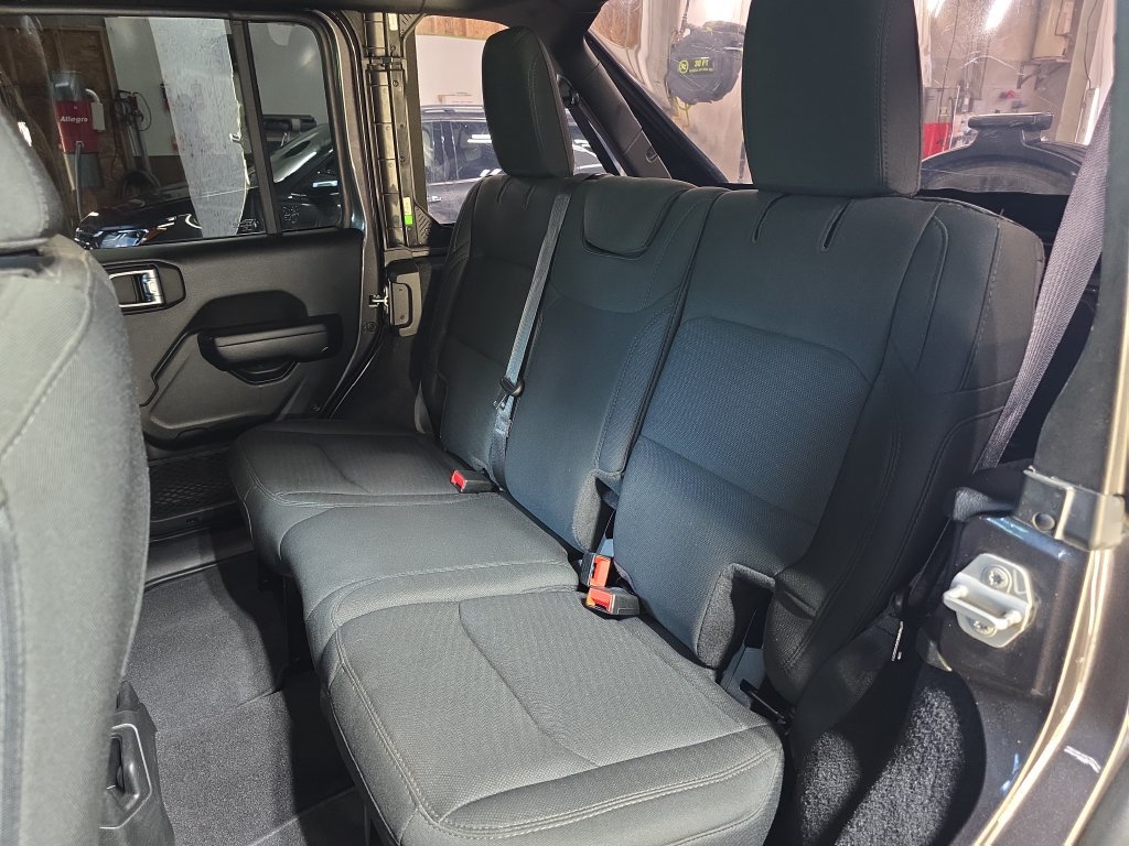 Used 2021 Jeep Wrangler Unlimited Sport AWD/4WD image 13