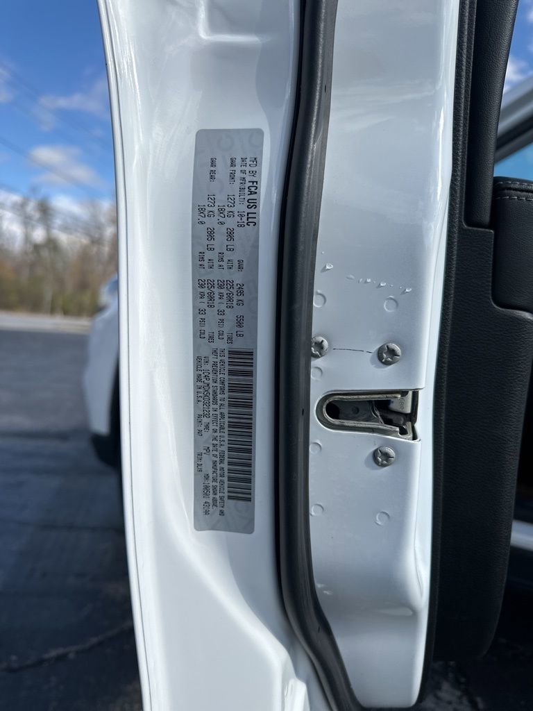 Used 2019 Jeep Cherokee Limited image 41