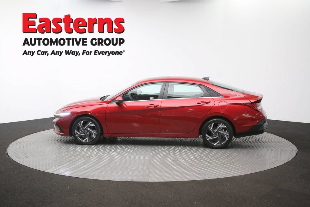 Used 2025 Hyundai Elantra SEL FWD image 63