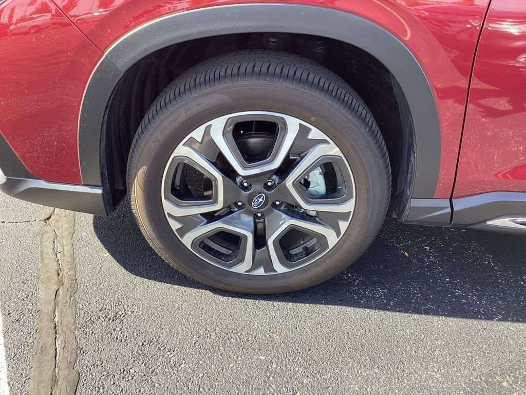 Used 2025 Subaru Ascent Touring image 39