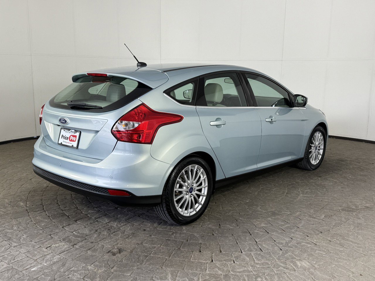 Used 2013 Ford Focus Electric Hatchback image 9