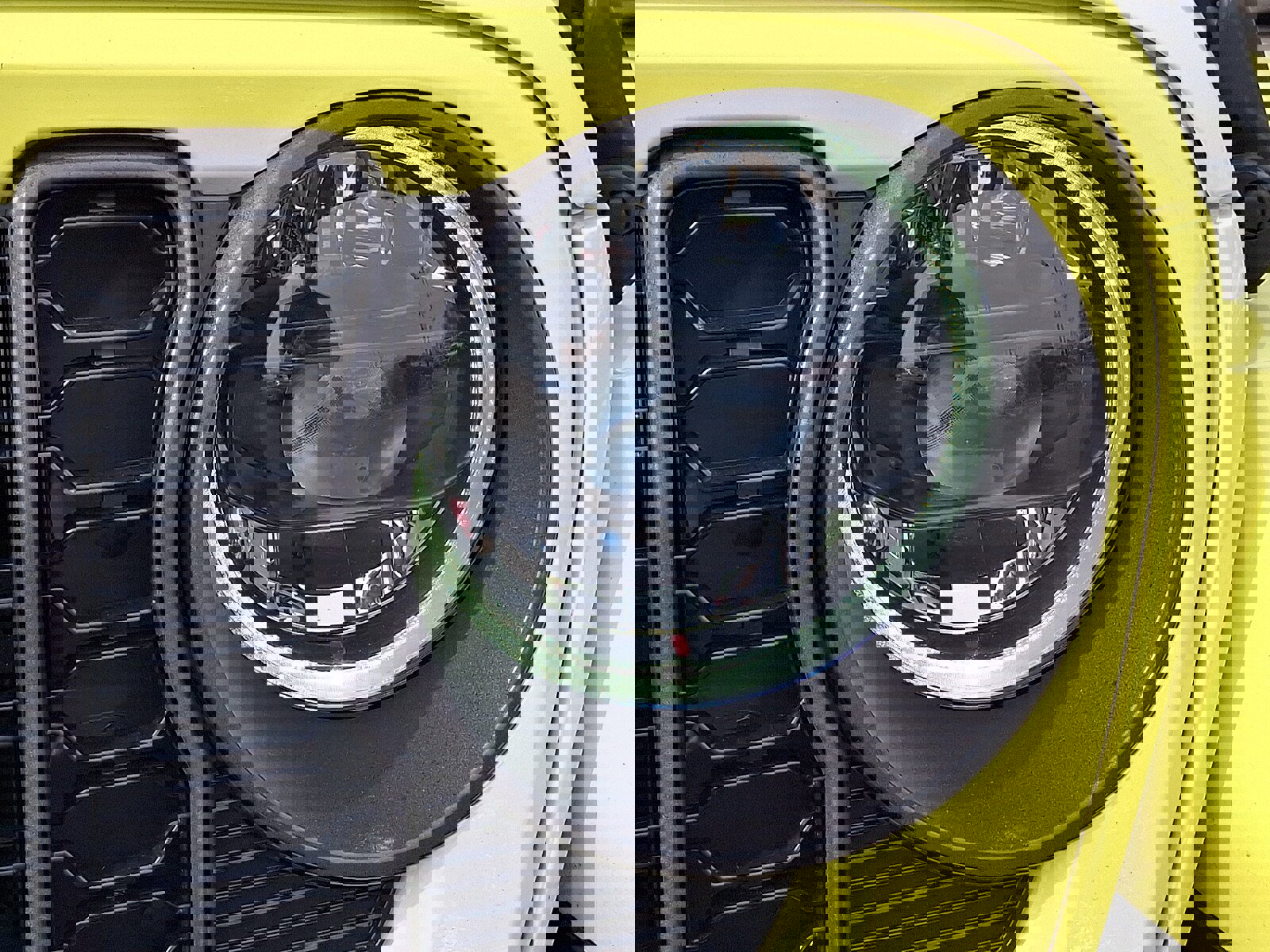 Used 2024 Jeep Wrangler Unlimited w/ Convenience Group AWD/4WD image 9