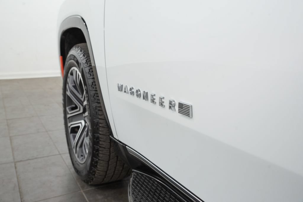 Used 2024 Jeep Wagoneer L Series II w/ Flexible Seating Group RWD image 6