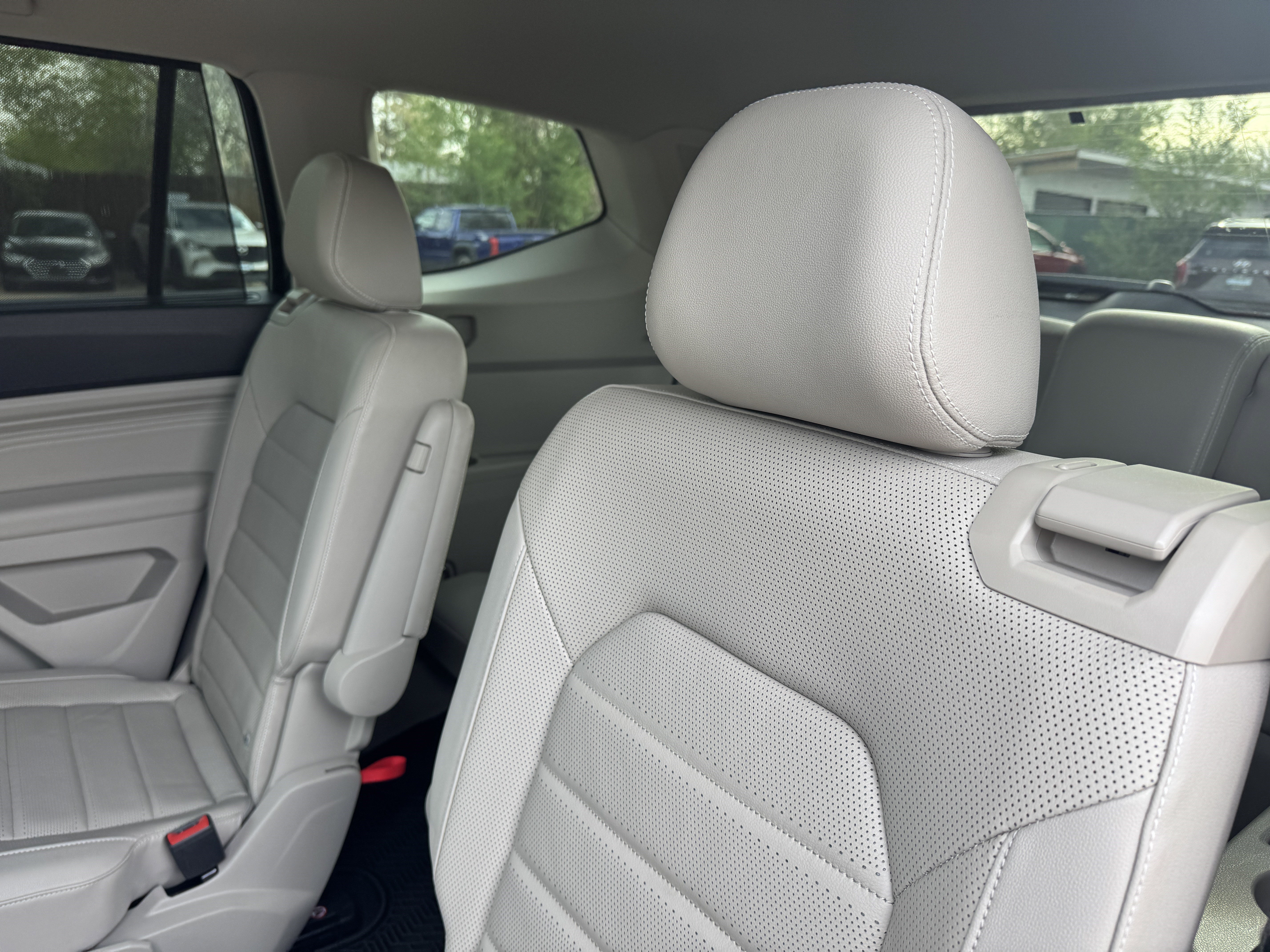 Used 2021 Volkswagen Atlas SEL Premium AWD/4WD image 16