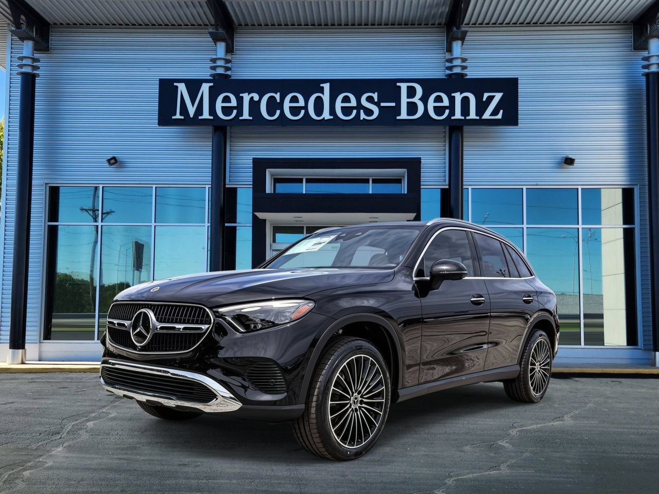 New 2026 Mercedes-Benz GLC 300 4MATIC image 3