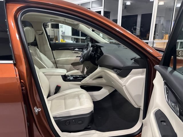 Used 2022 Buick Envision Essence w/ Technology Package I AWD/4WD image 40