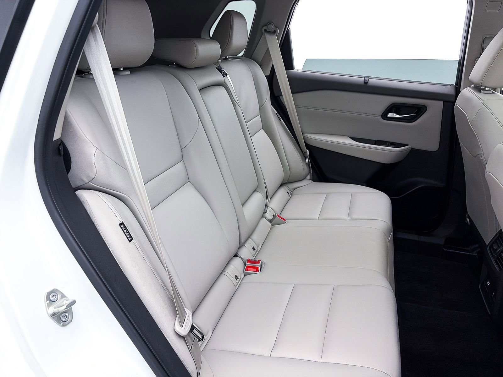 Used 2023 Nissan Rogue SL w/ SL Premium Package image 40