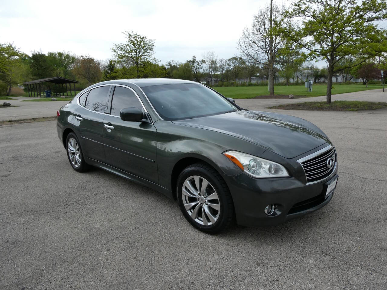 Used 2012 INFINITI M37 x w/ Premium Pkg AWD/4WD image 3