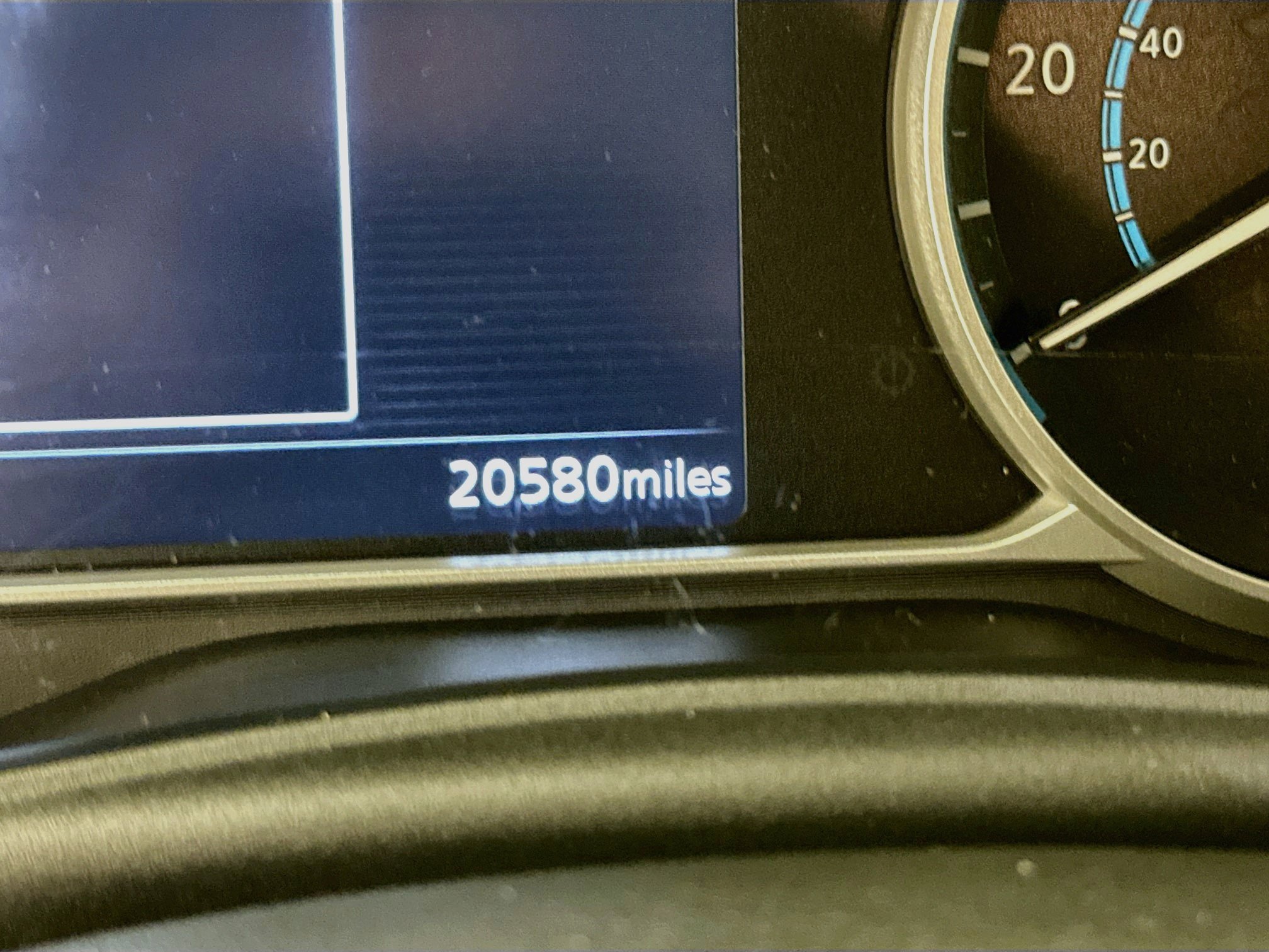 Used 2025 Nissan Leaf S FWD image 19