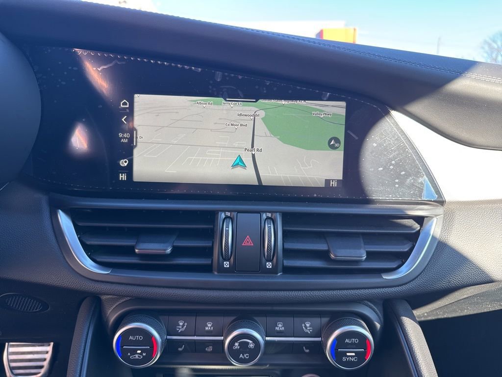 New 2025 Alfa Romeo Giulia AWD image 16