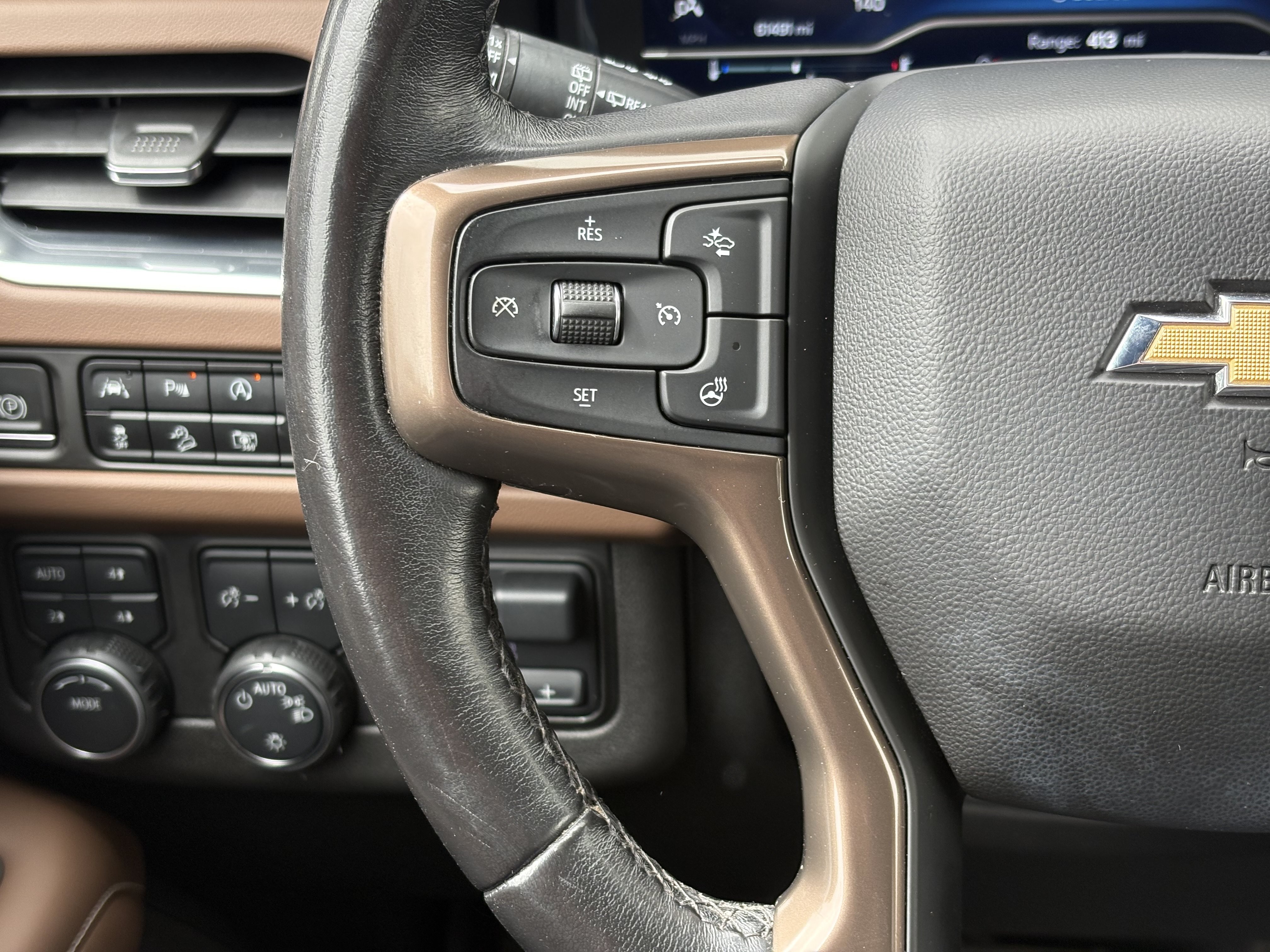 Used 2022 Chevrolet Suburban High Country w/ Max Trailering Package AWD/4WD image 19