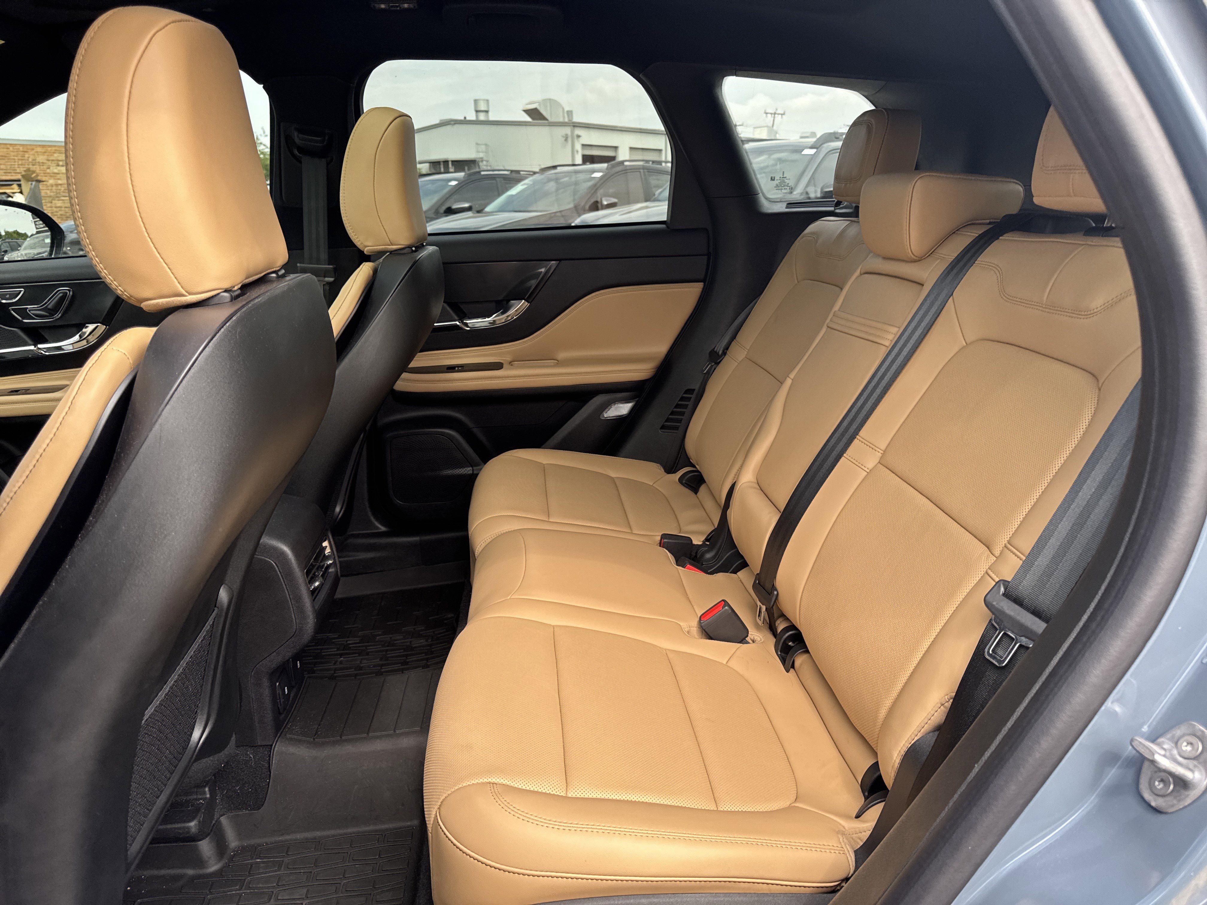Used 2023 Lincoln Corsair Reserve w/ Equipment Group 201A FWD image 24