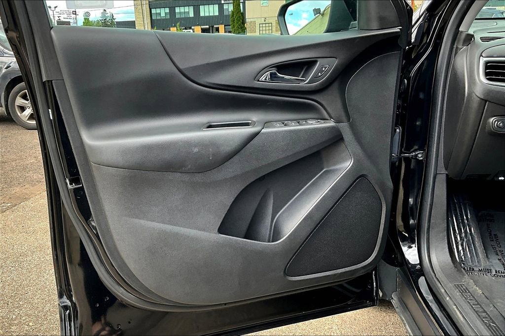 Used 2021 Chevrolet Equinox LT image 23