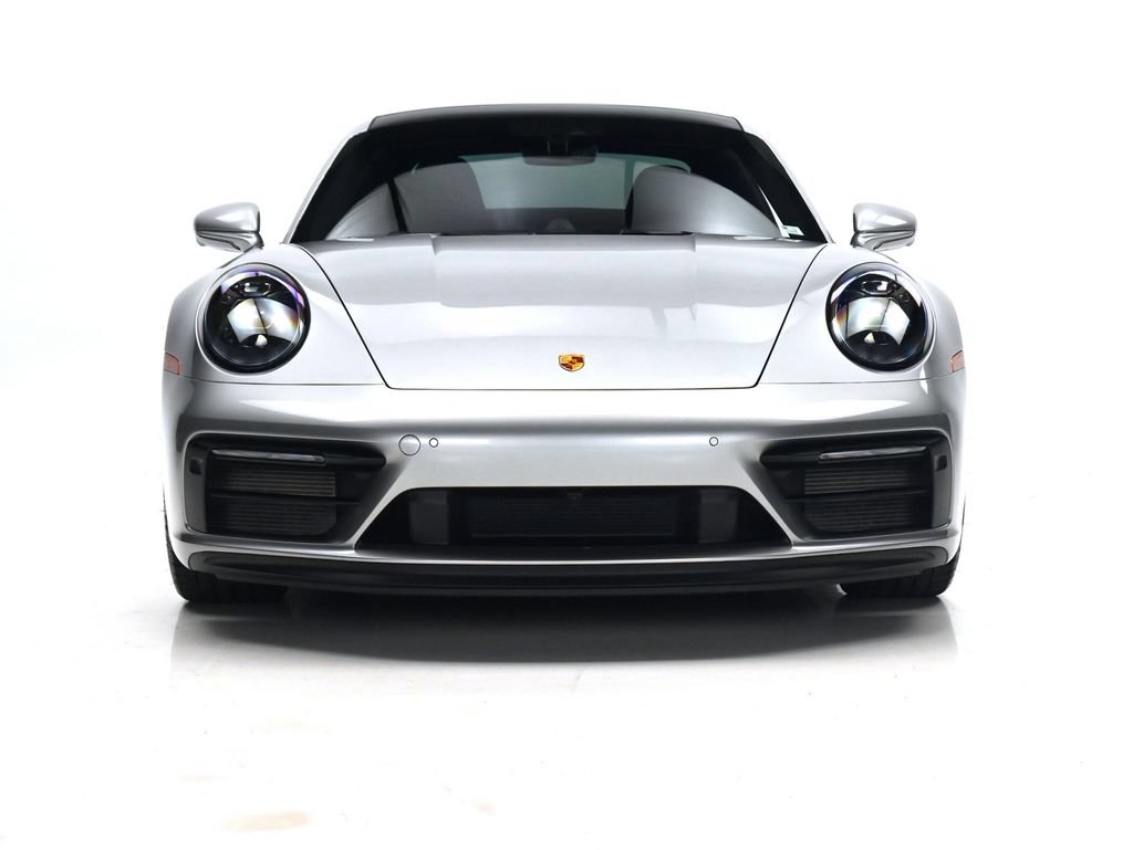Used 2023 Porsche 911 Carrera GTS RWD image 2