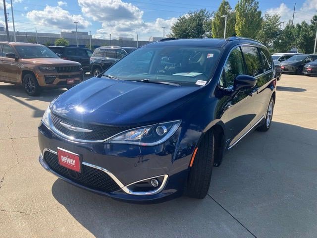 Certified 2019 Chrysler Pacifica Touring-L Plus w/ Advanced Safetytec Group FWD image 3