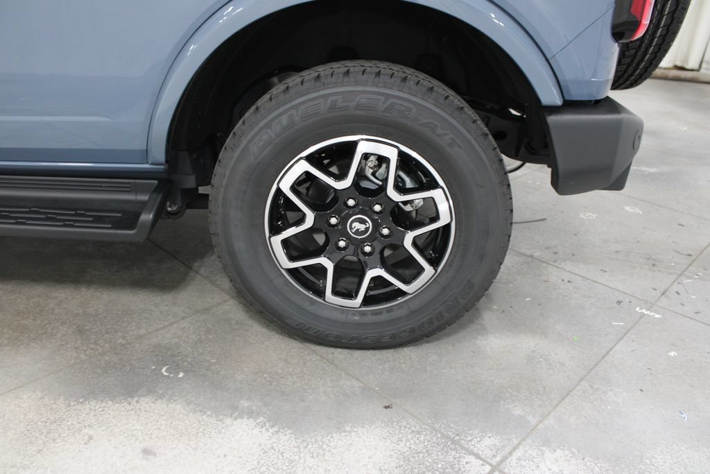 Used 2025 Ford Bronco Outer Banks AWD/4WD image 26