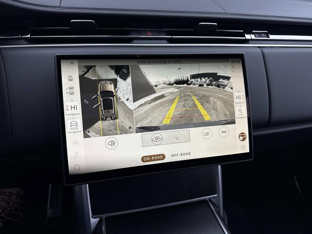 New 2026 Land Rover Range Rover SE image 23