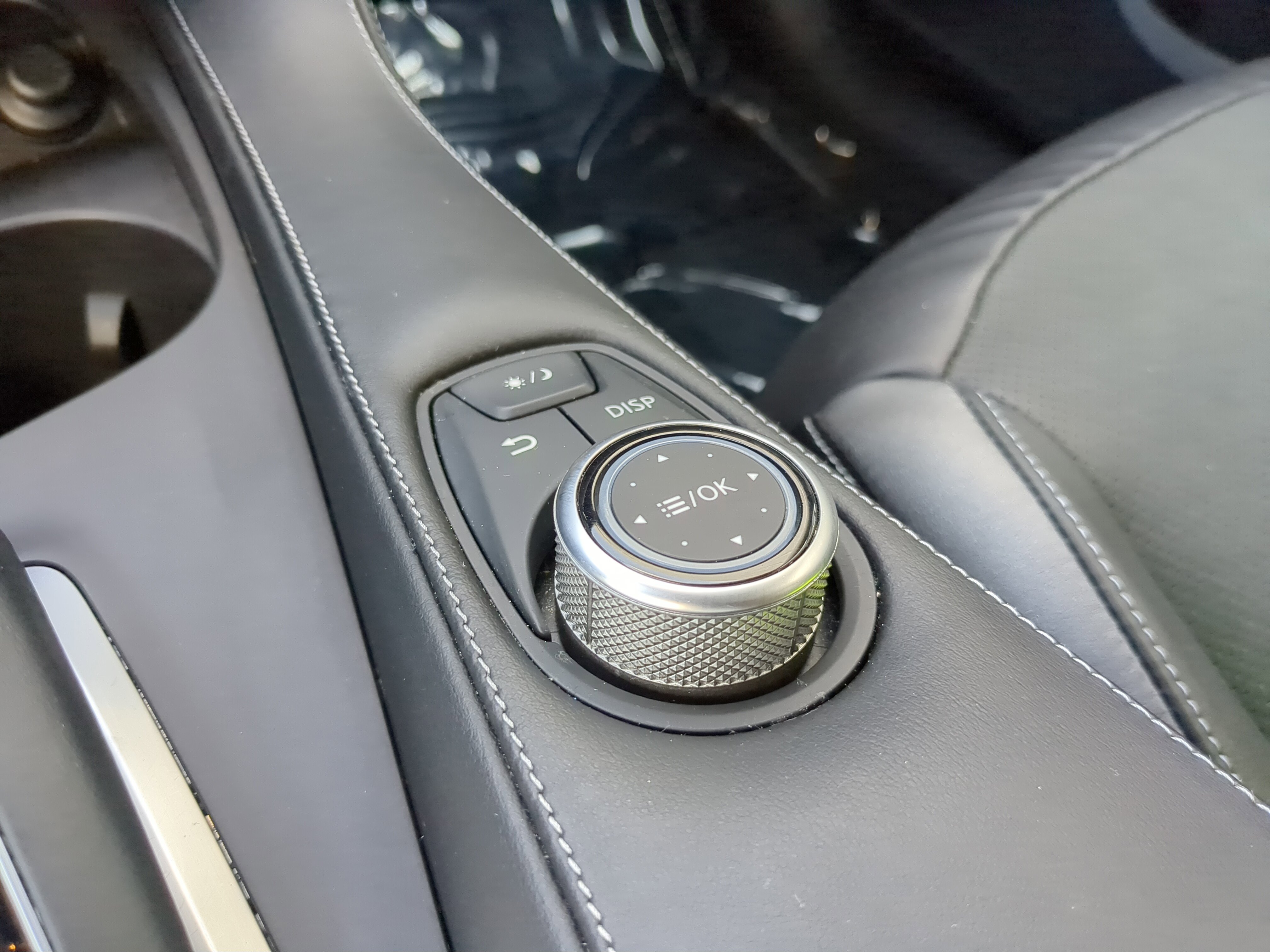 Certified 2023 INFINITI QX50 Luxe image 27