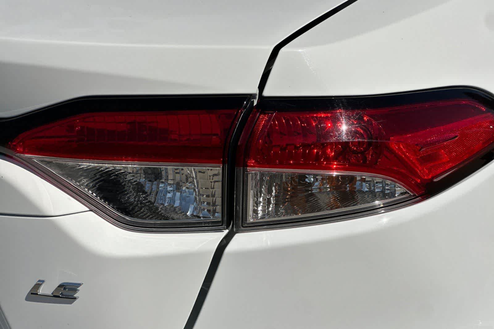 Used 2024 Toyota Corolla LE FWD image 32