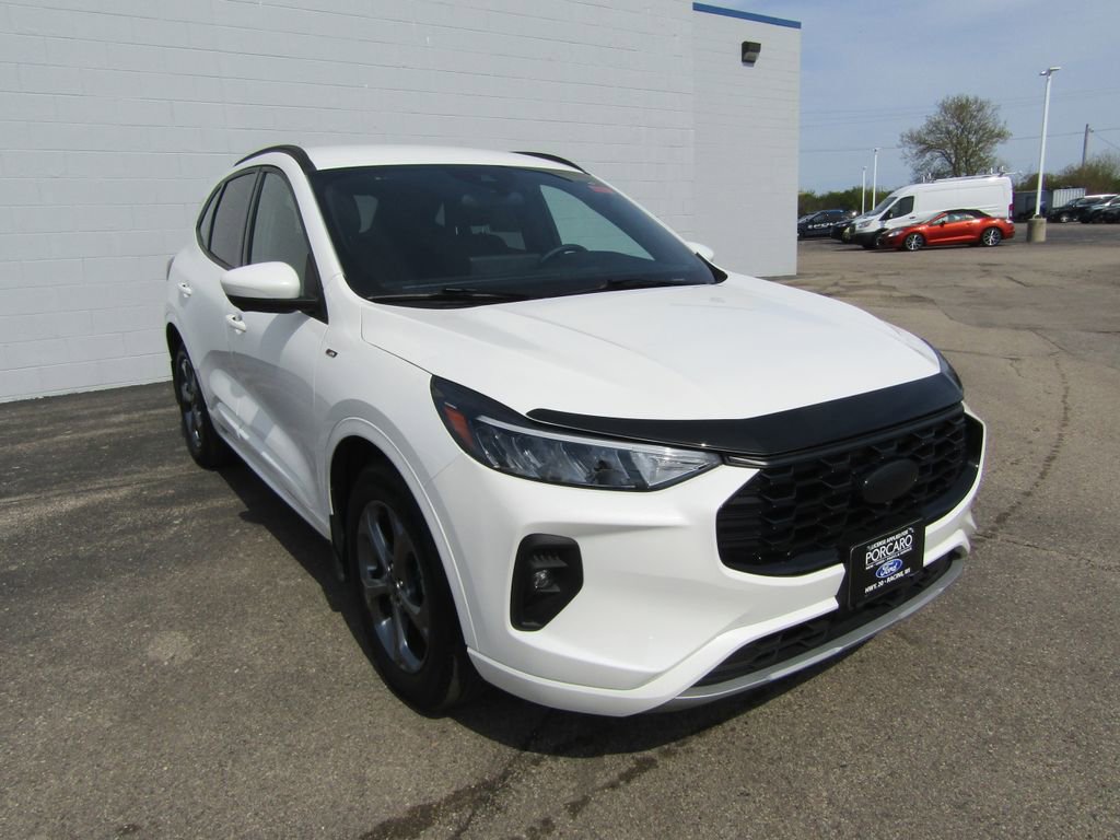 Used 2023 Ford Escape ST-Line Select w/ Tech Pack #2 AWD/4WD image 9