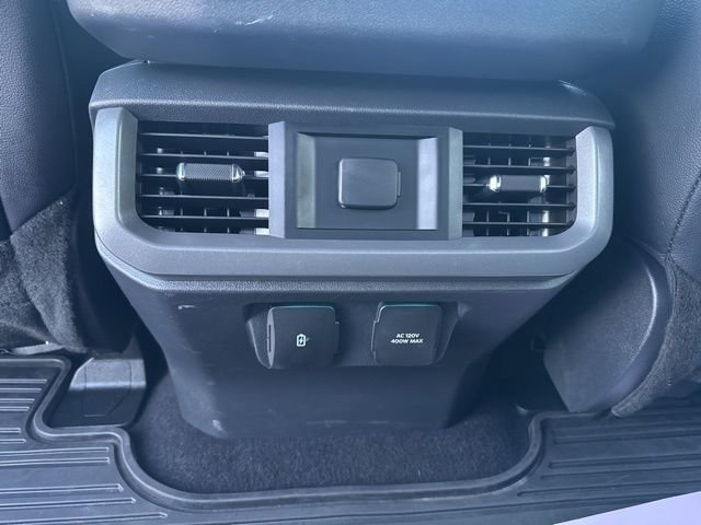 Used 2023 Ford F150 Lariat w/ FX4 Off-Road Package image 35