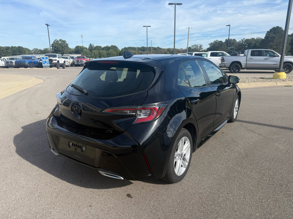 Used 2022 Toyota Corolla Hatchback image 3