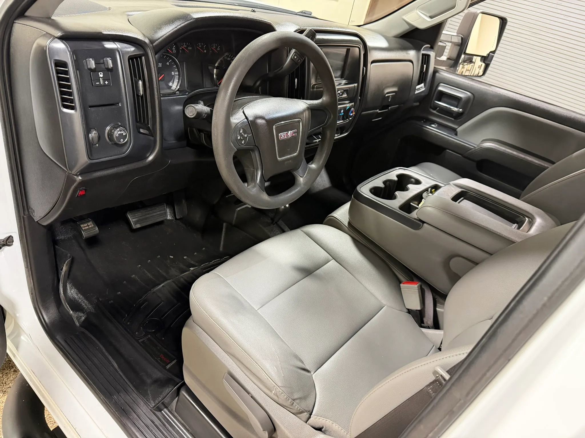 Used 2017 GMC Sierra 3500 4x4 Crew Cab w/ Snow Plow Prep Package image 34