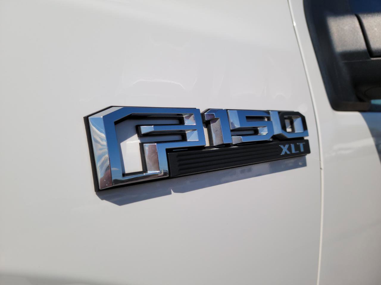 Used 2017 Ford F150 XLT w/ Trailer Tow Package AWD/4WD image 13