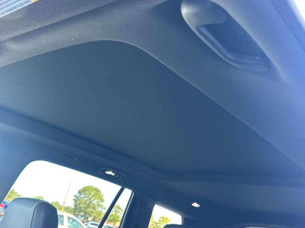 New 2025 Cadillac XT6 Sport w/ Technology Package image 11